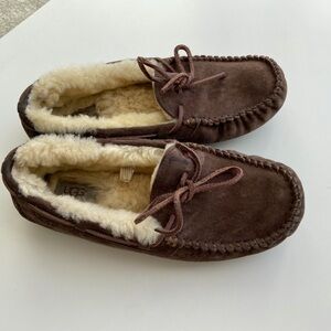 UGG Australia Women's Dakota Slipper moccasin, Espresso, US 8